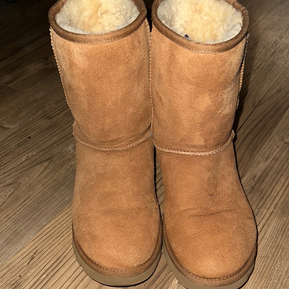 UGG Tan Shearling Boots size 9